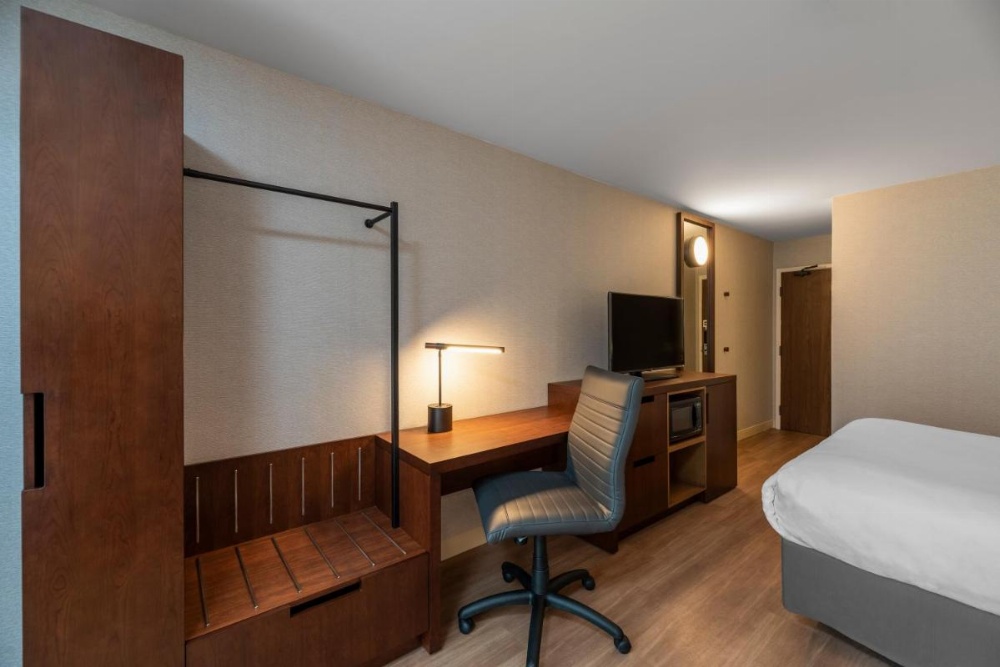 Room image 5